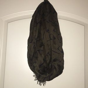 Infinity scarf